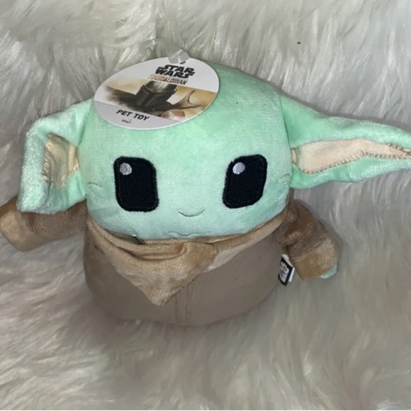 Disney Star Wars 9” Mandalorian "The Child" Plush Figure Dog Toy with Squeaker - Picture 10 of 10